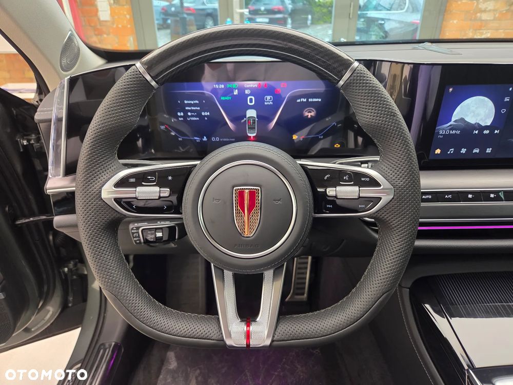 Hongqi H9 2.0T Deluxe - 12