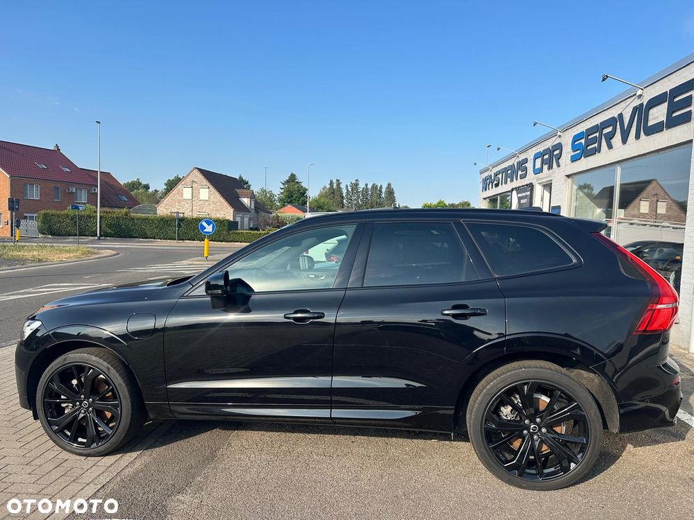 Volvo XC 60 T6 AWD Ultra Black Edition - 11