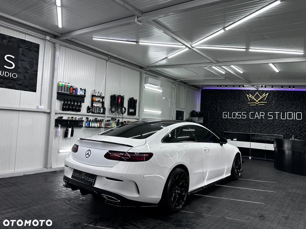 Mercedes-Benz Klasa E 220 d 4Matic 9G-TRONIC AMG Line - 9