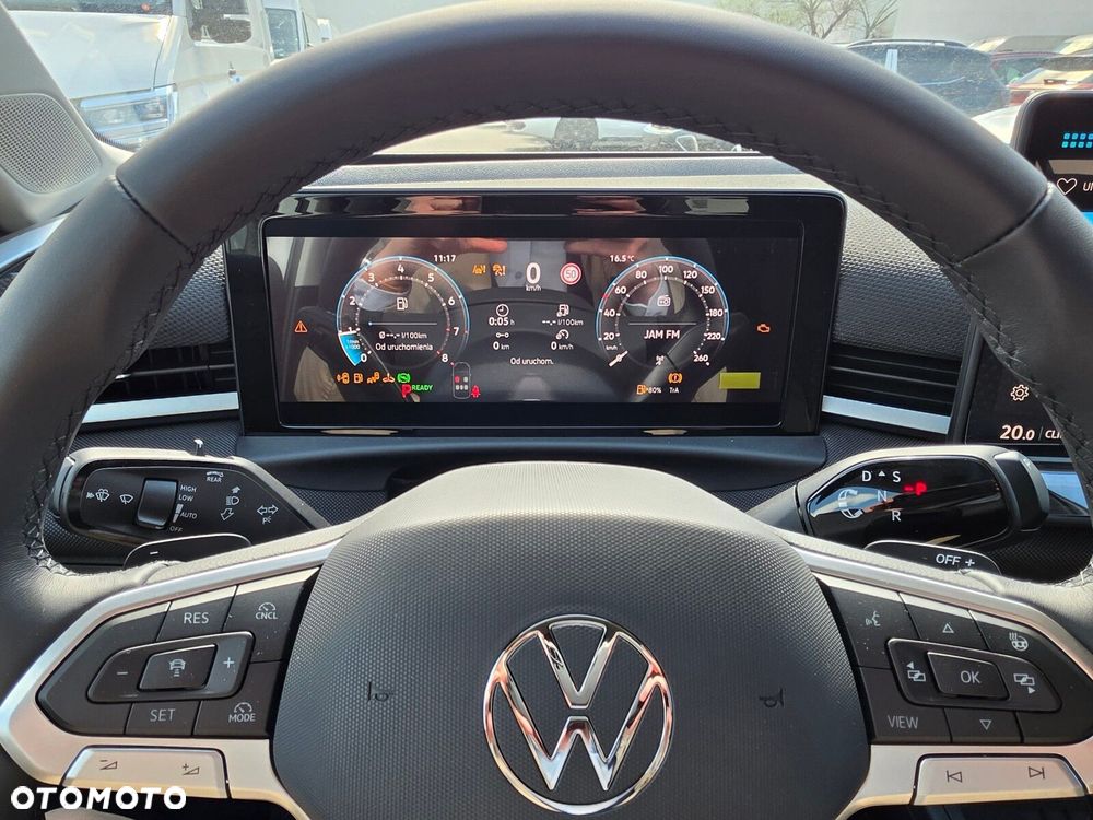 Volkswagen T-Roc - 16