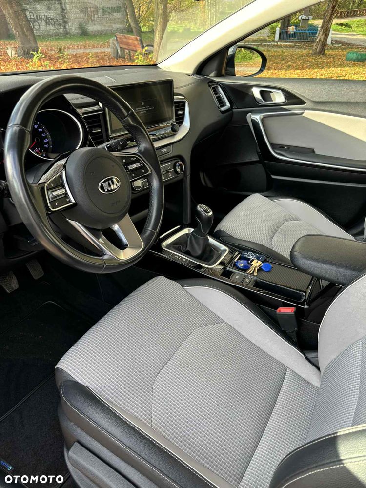 Kia XCeed - 6