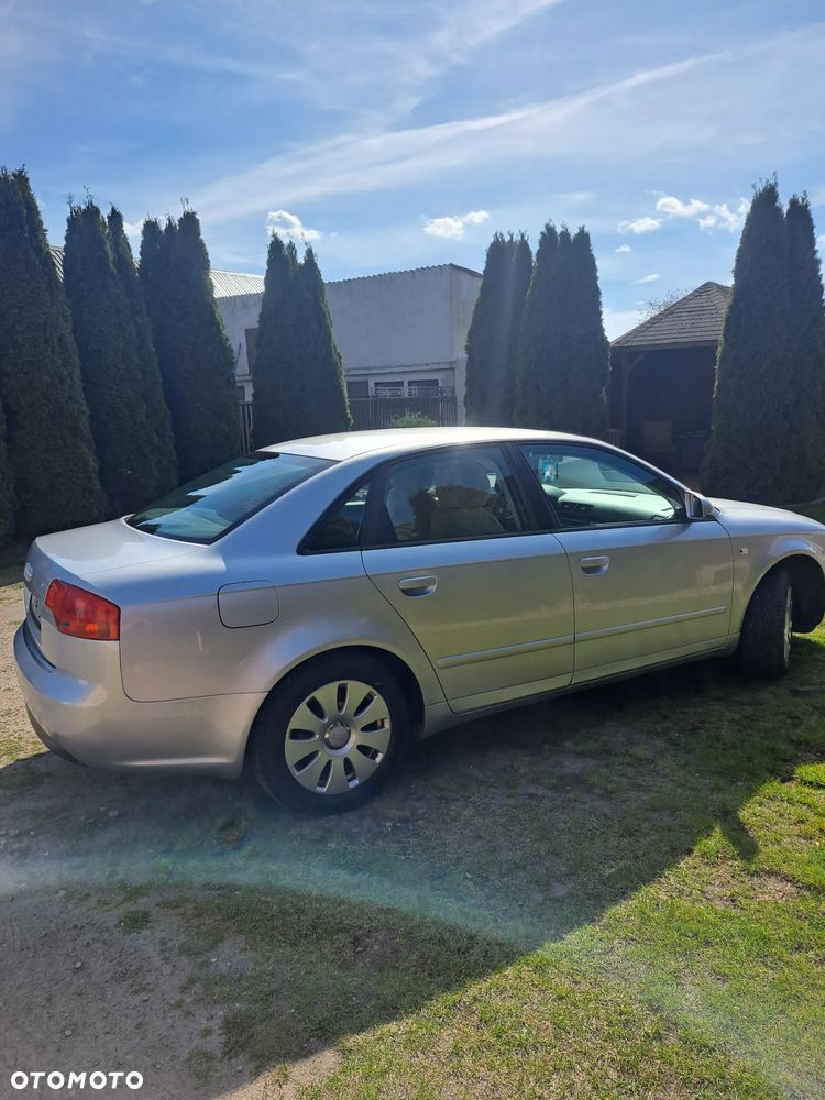 Audi A4 Limousine - 2