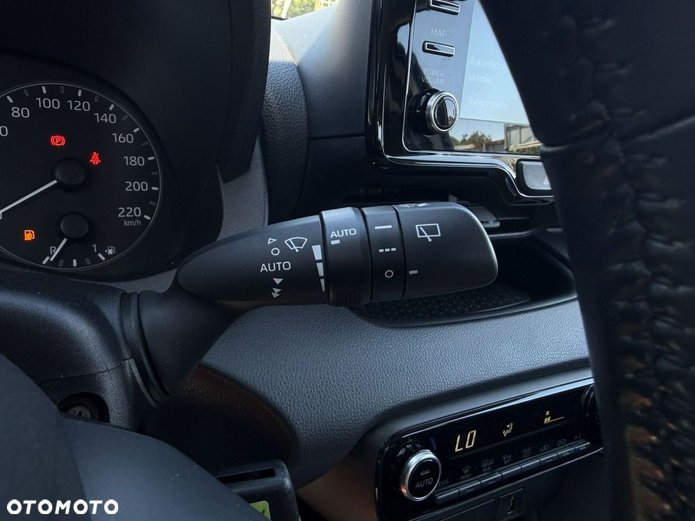 Toyota Yaris Hybrid 1.5 Comfort - 19