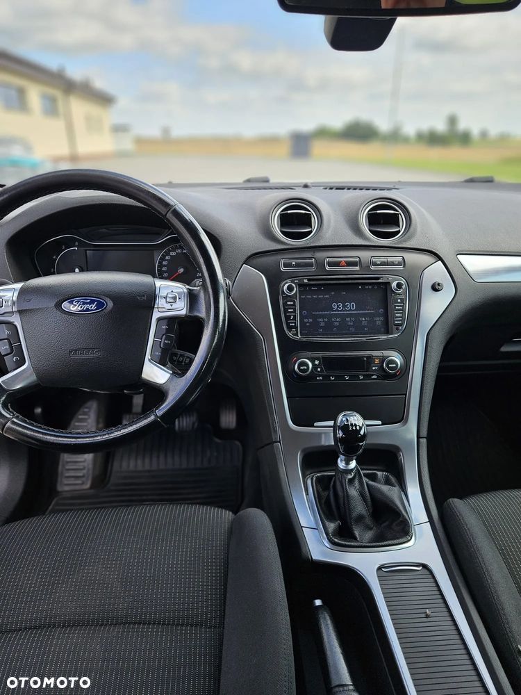 Ford Mondeo - 8