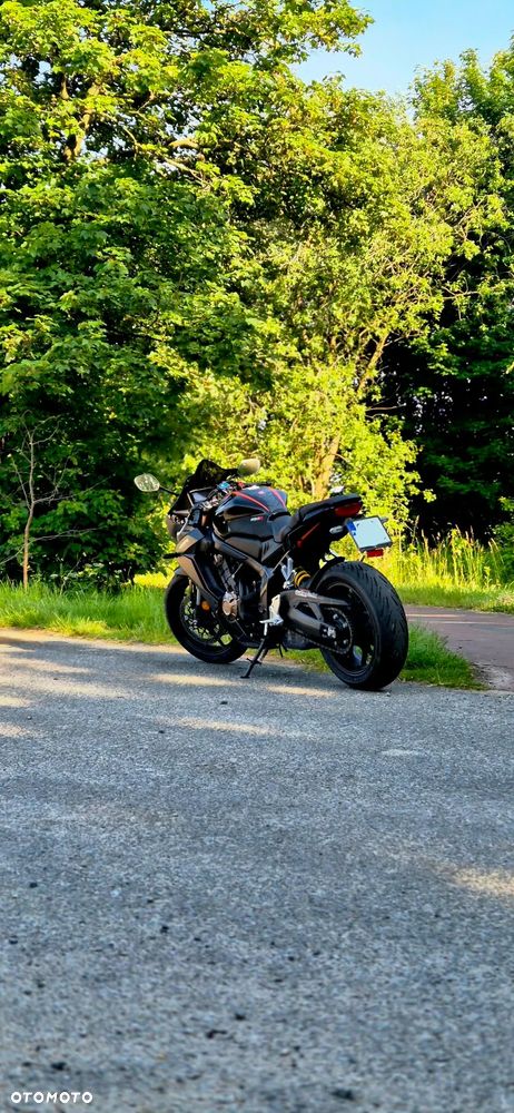 Honda CBR - 6