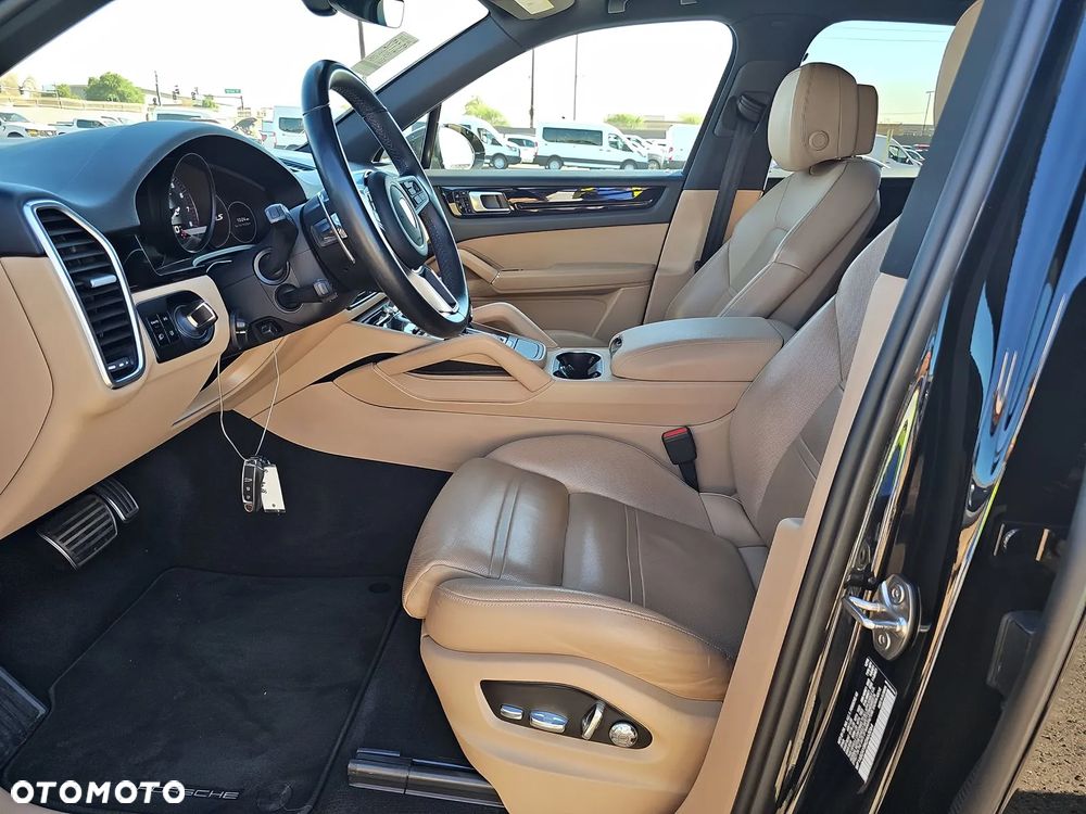 Porsche Cayenne Tiptronic S - 7