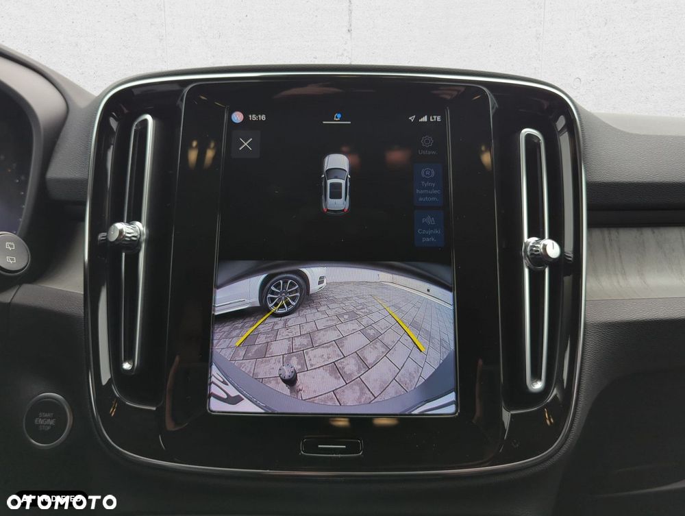 Volvo XC 40 - 24