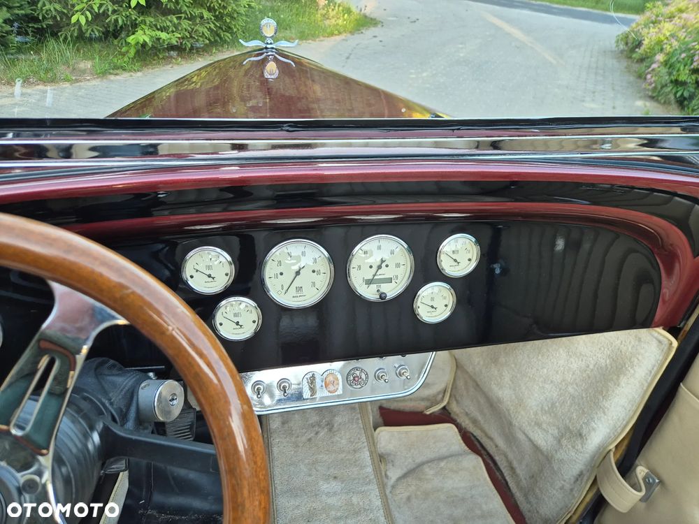 Ford Inny - 12