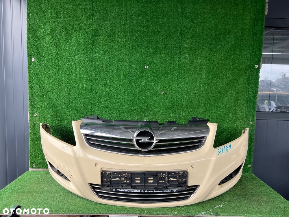 Opel Zafira B  lift zderzak przedni - 1