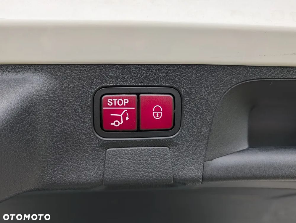 Mercedes-Benz CLA 200 7G-DCT Entry - 2