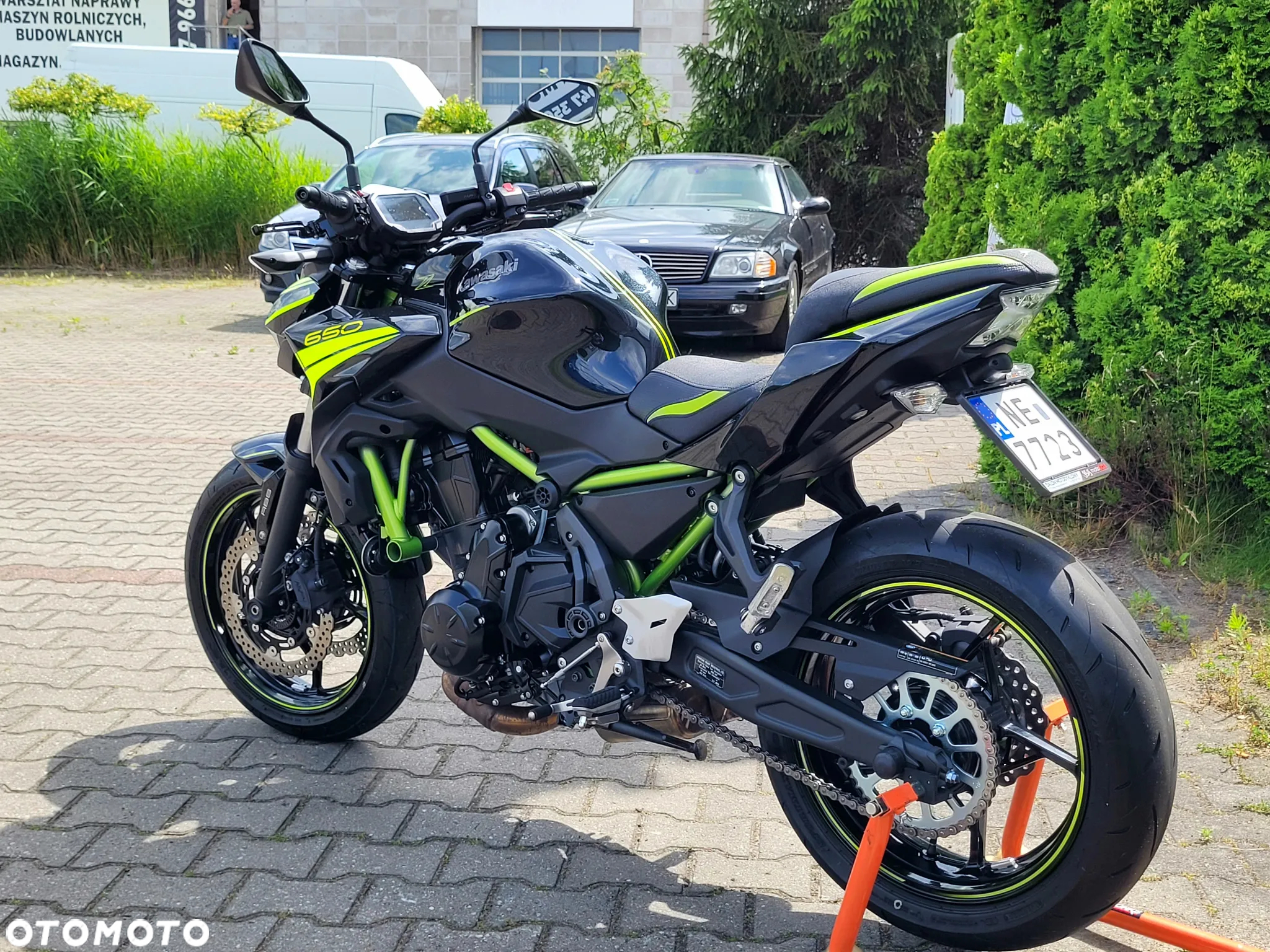 Kawasaki Z 650 - 16