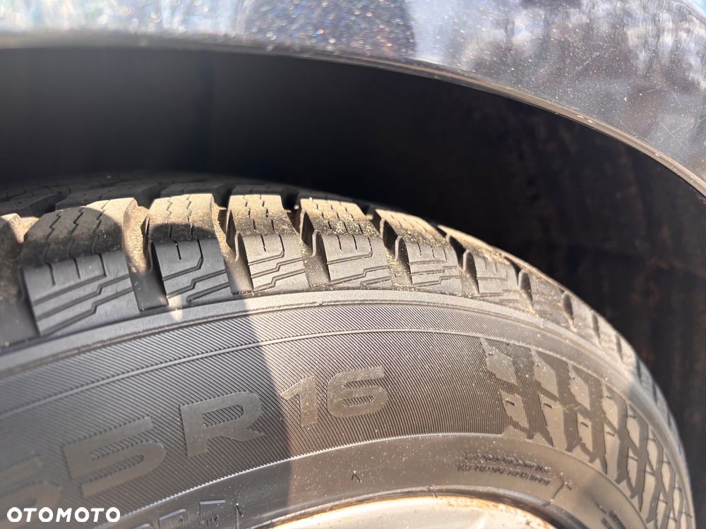 Volkswagen Passat 2.0 TDI Comfortline DSG - 38