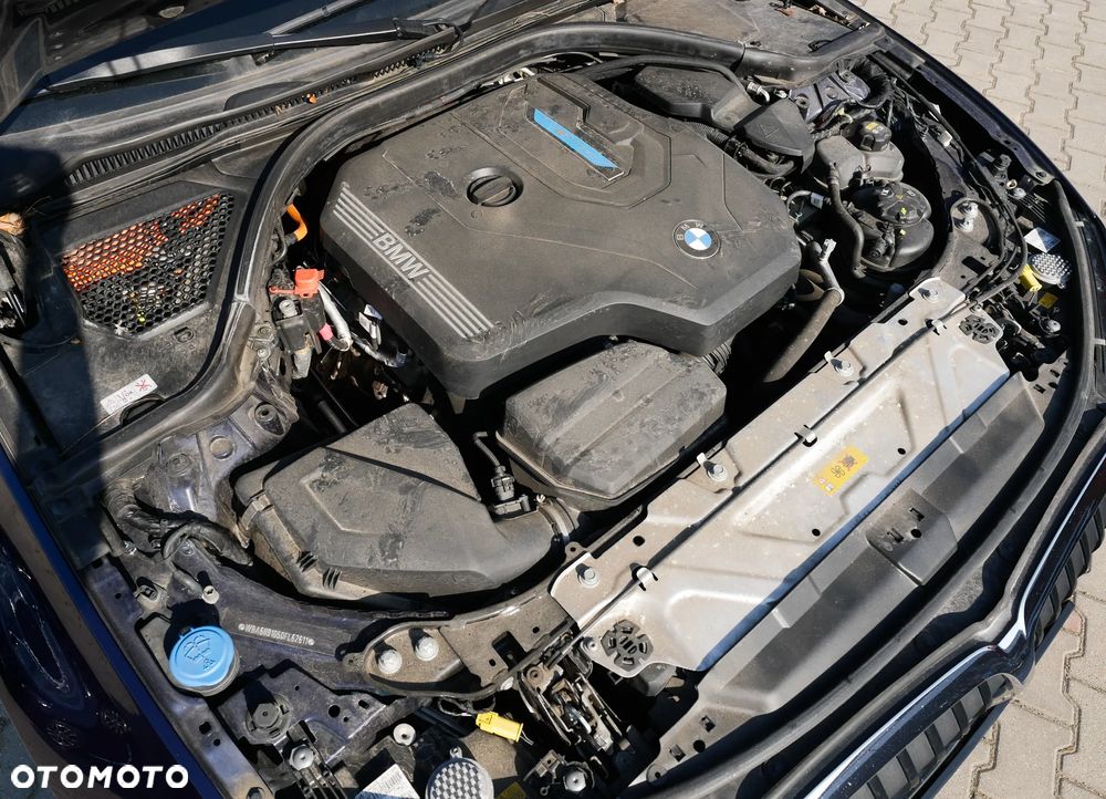 BMW Seria 3 320e Sport Line - 25