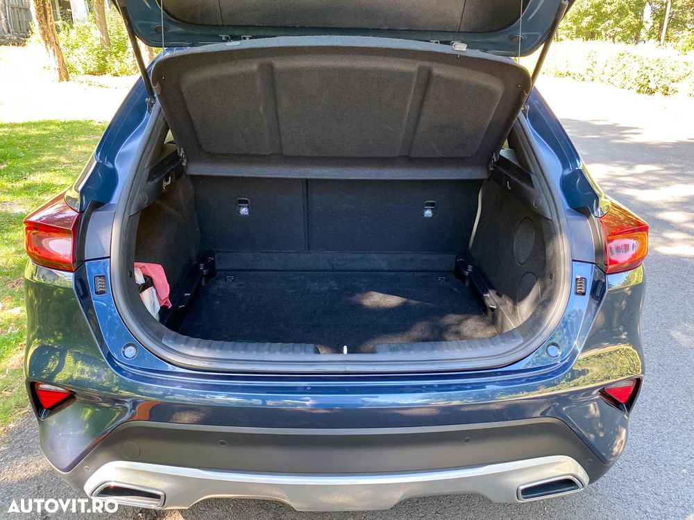 Kia XCeed 1.4 T-GDI 7DCT Style+ - 40