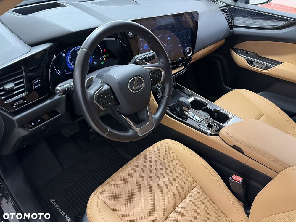 Lexus NX 2024