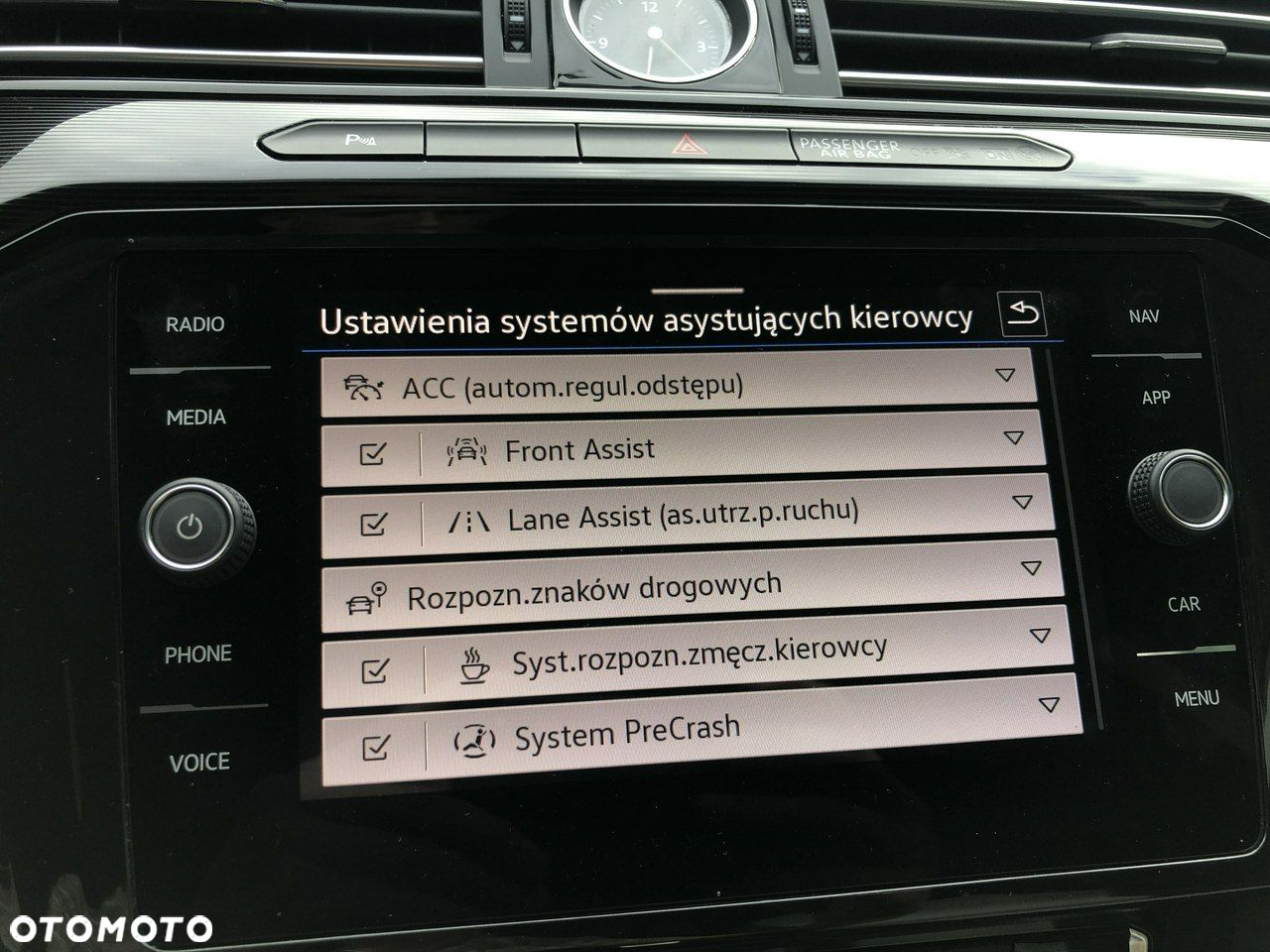 Volkswagen Arteon 2.0 TDI SCR Elegance DSG - 36