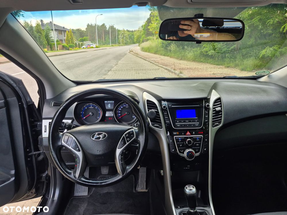 Hyundai i30 1.6 CRDi Comfort - 23