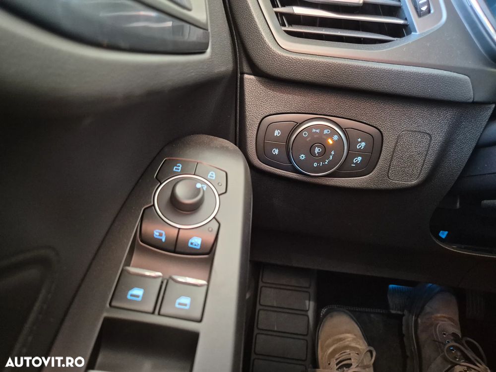 Ford Focus 1.0 EcoBoost 7DCT MHEV Active X - 24