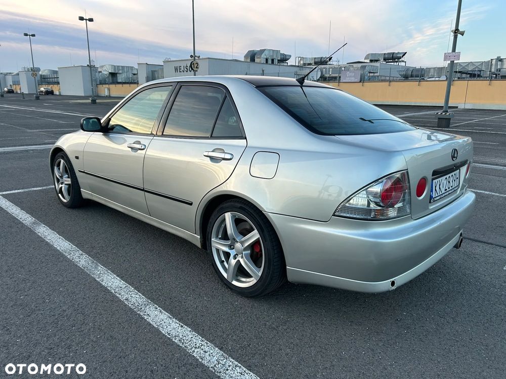 Lexus IS 200 Classic - 16