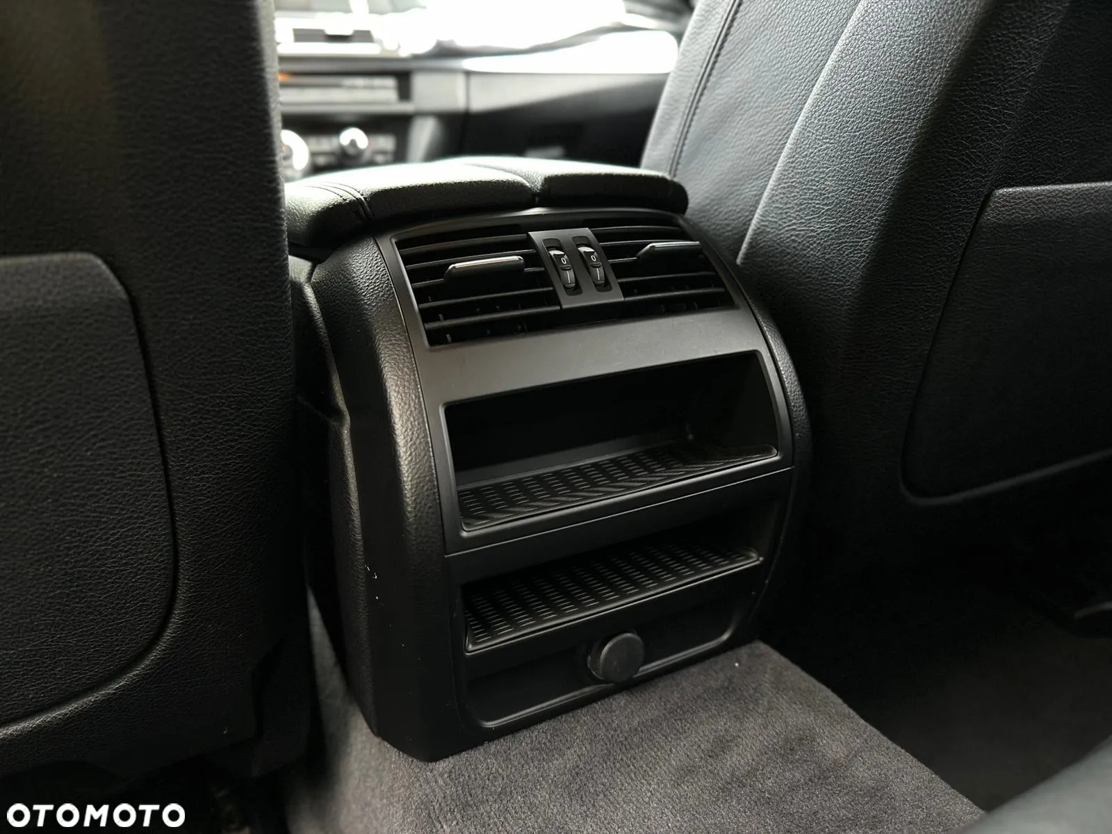 BMW Seria 5 520i Luxury Line - 23