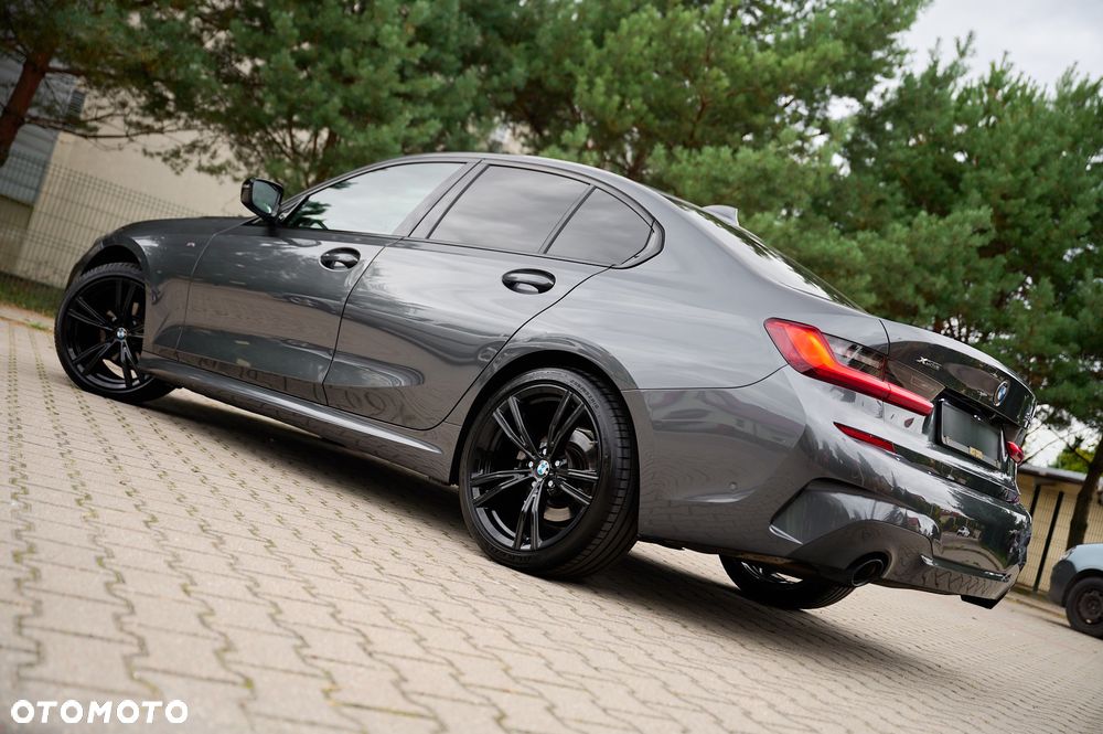 BMW Seria 3 320d xDrive Sport - 4