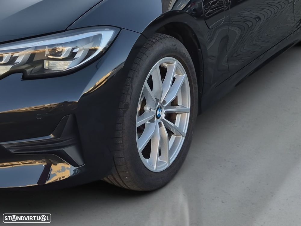 BMW 320 e Auto - 4