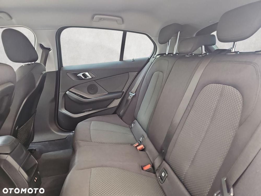 BMW Seria 1 - 15