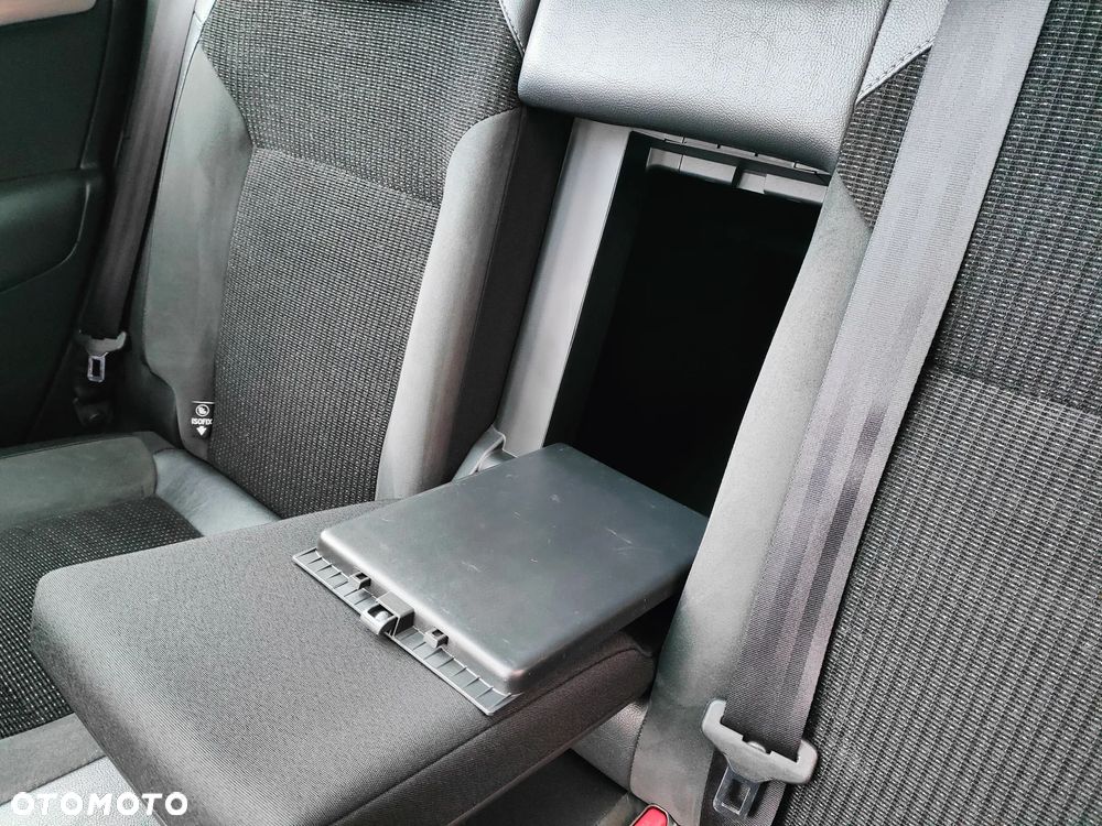 Citroën C4 2.0 HDi Exclusive - 35