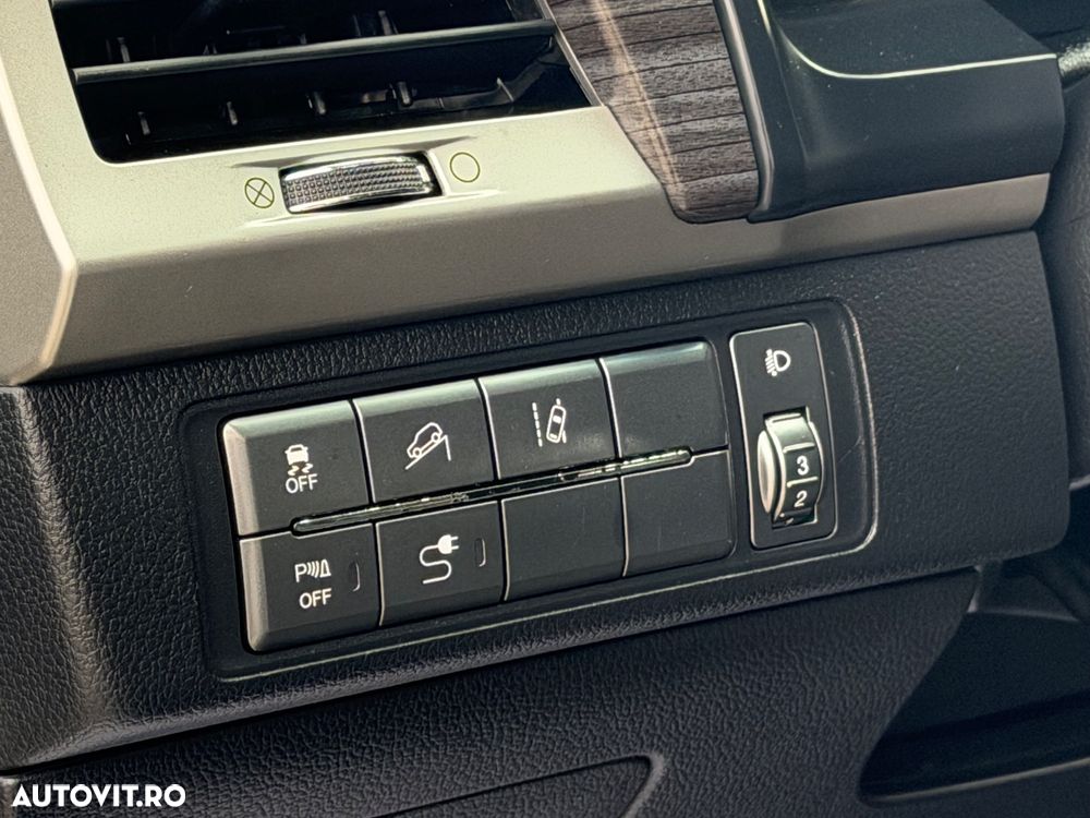 SsangYong REXTON 2.2 e-XDi 220 4WD Aut. Quartz - 6