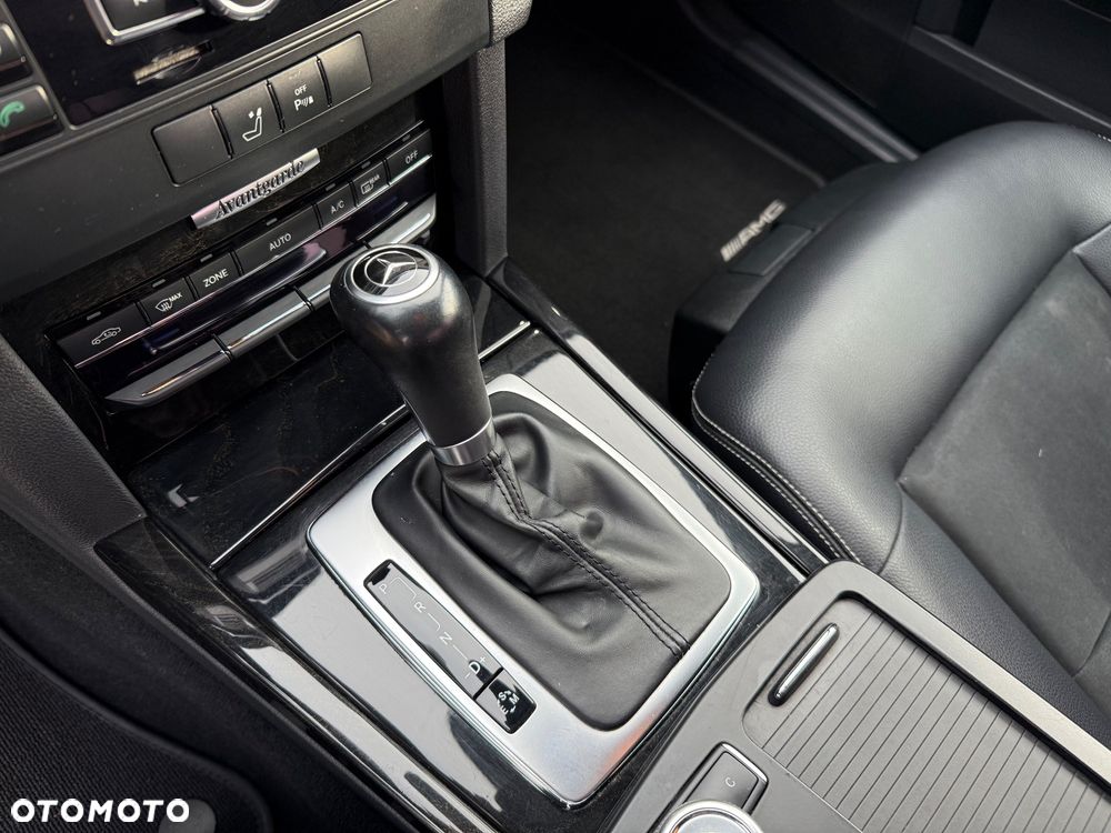 Mercedes-Benz Klasa E 220 CDI BlueEff Avantgarde - 9