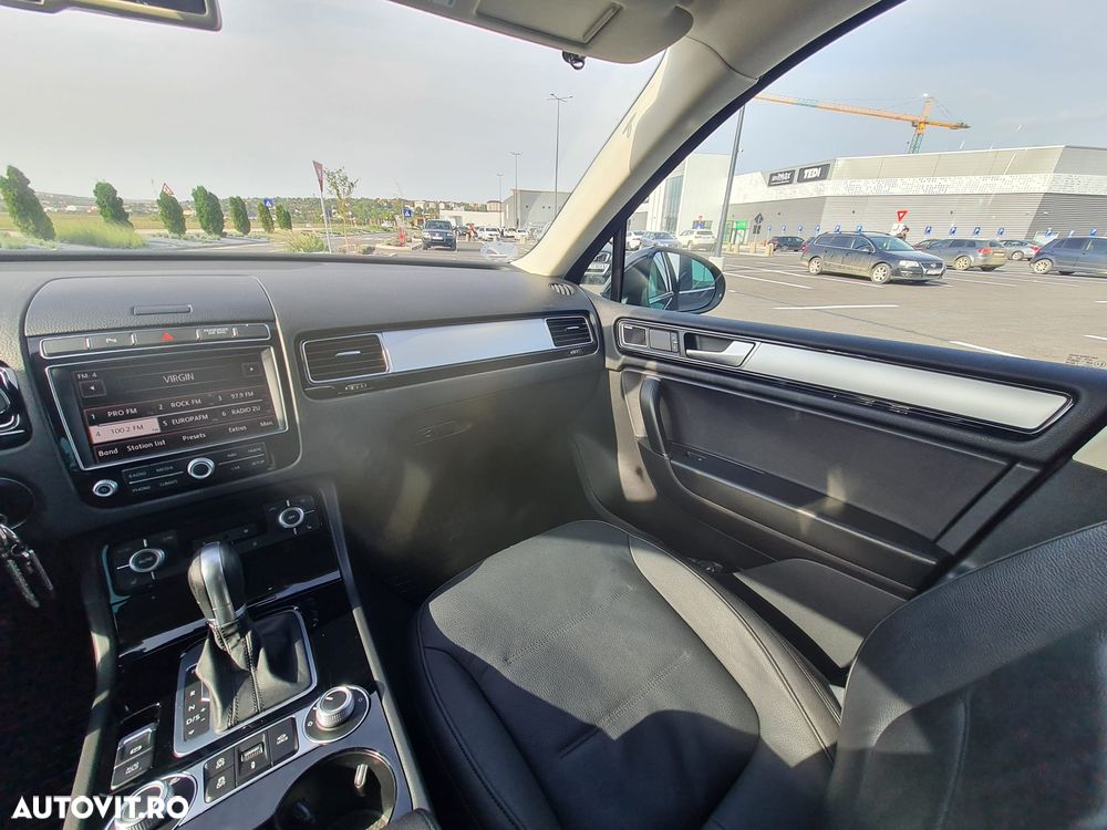 Volkswagen Touareg - 8