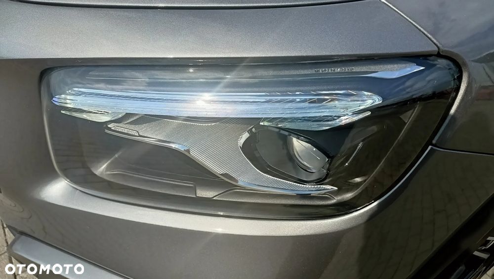 Mercedes-Benz GLB 200 d 4-Matic AMG Line 8G-DCT - 19