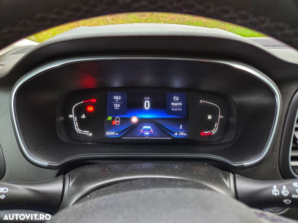 Renault Megane Grandtour BLUE dCi 115 BUSINESS EDITION - 21