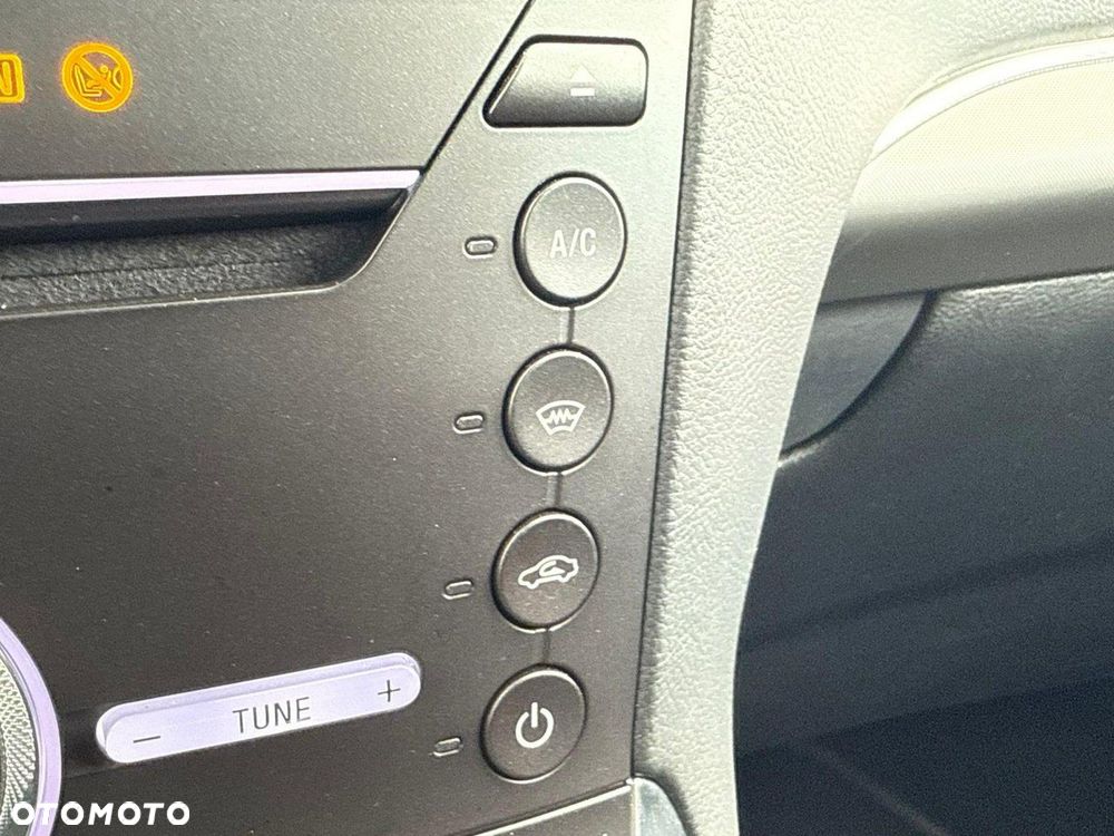 Ford S-Max 2.5 Duratec FHEV ST-LINE - 37