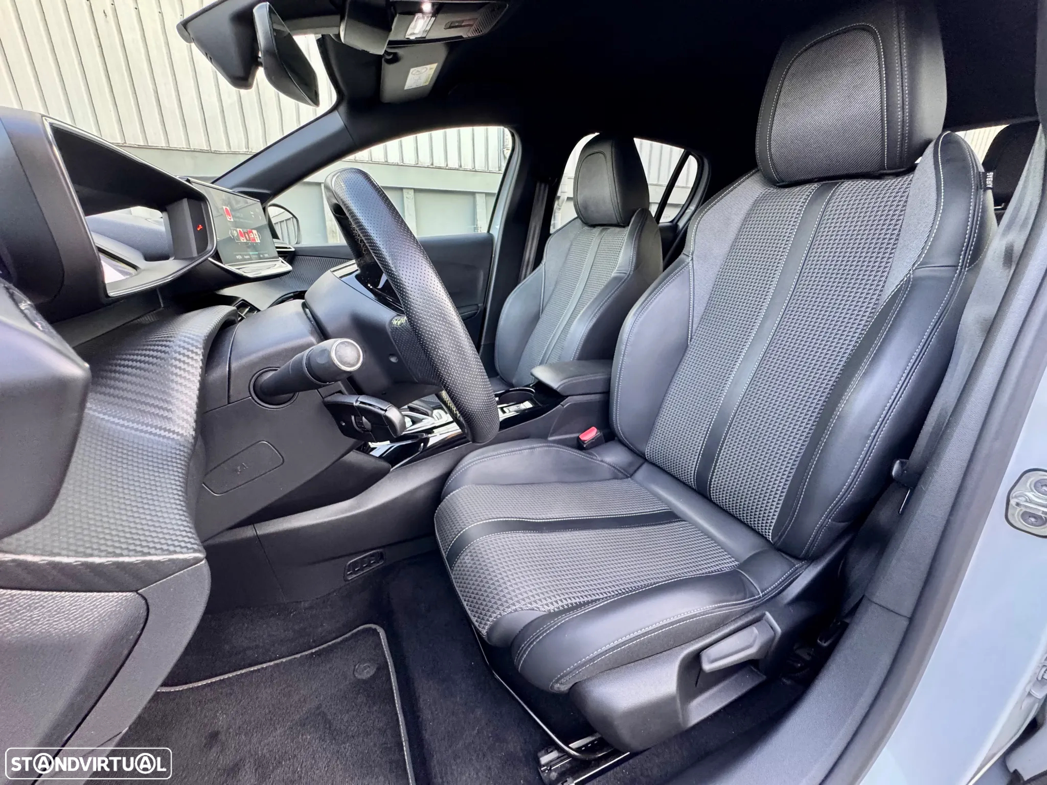 Peugeot e-208 50 kWh GT - 4