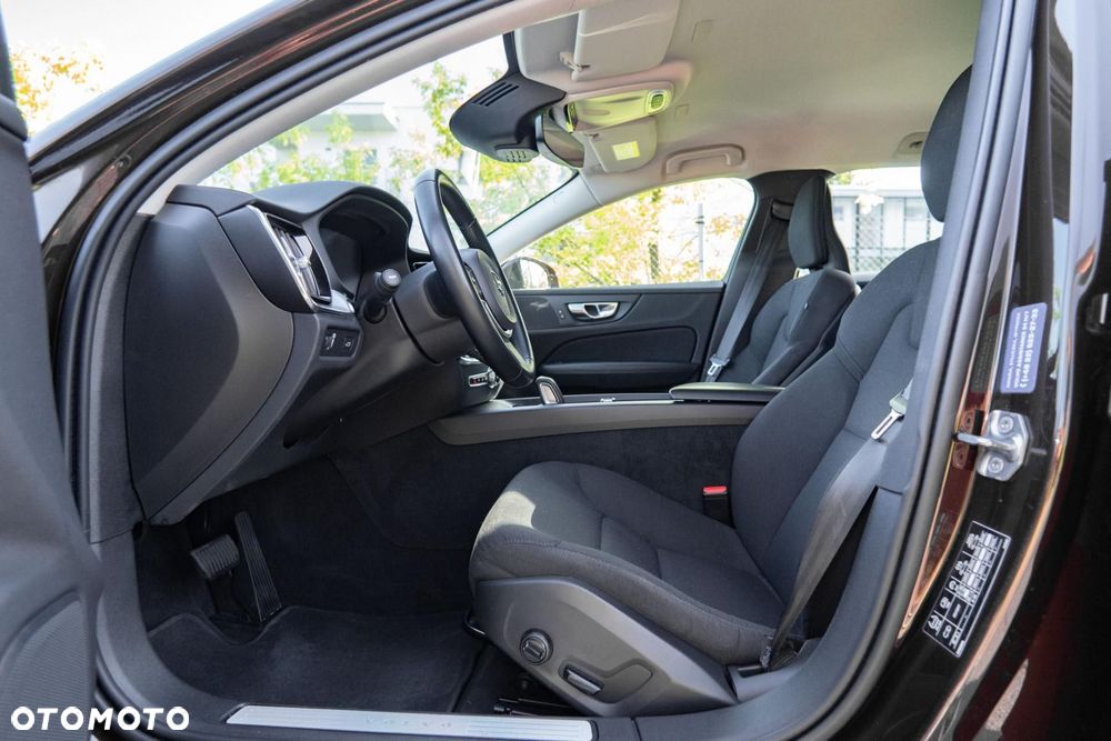 Volvo V60 B4 D Momentum Pro - 14