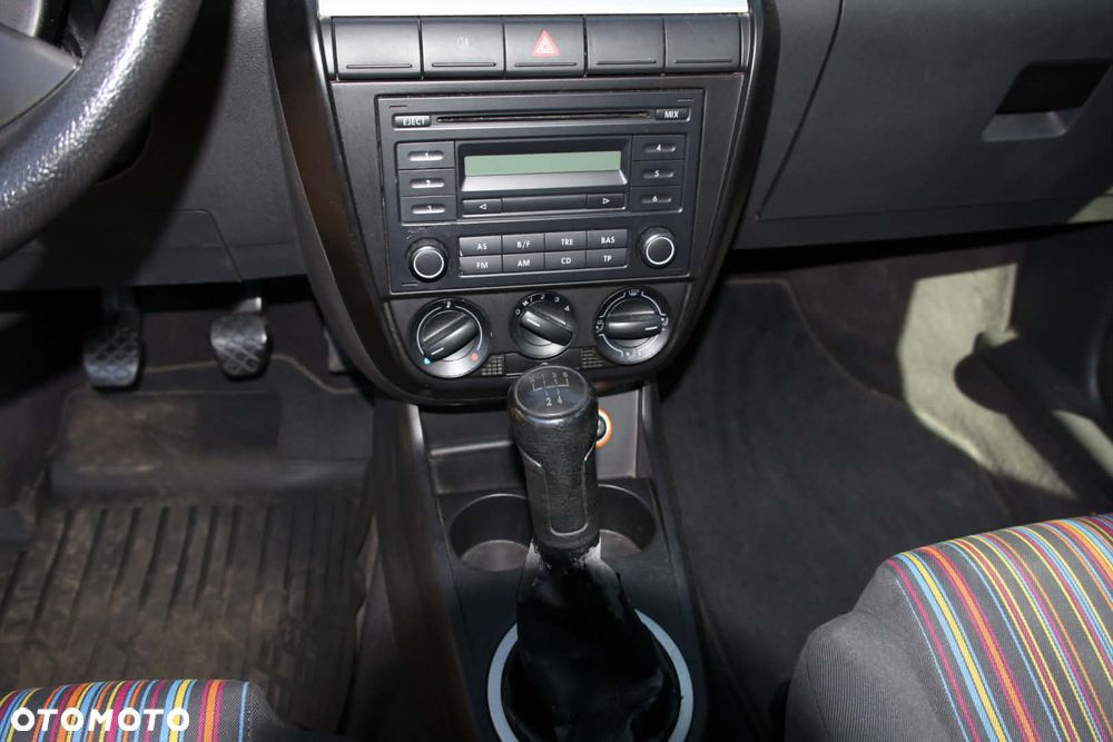Volkswagen Fox - 6
