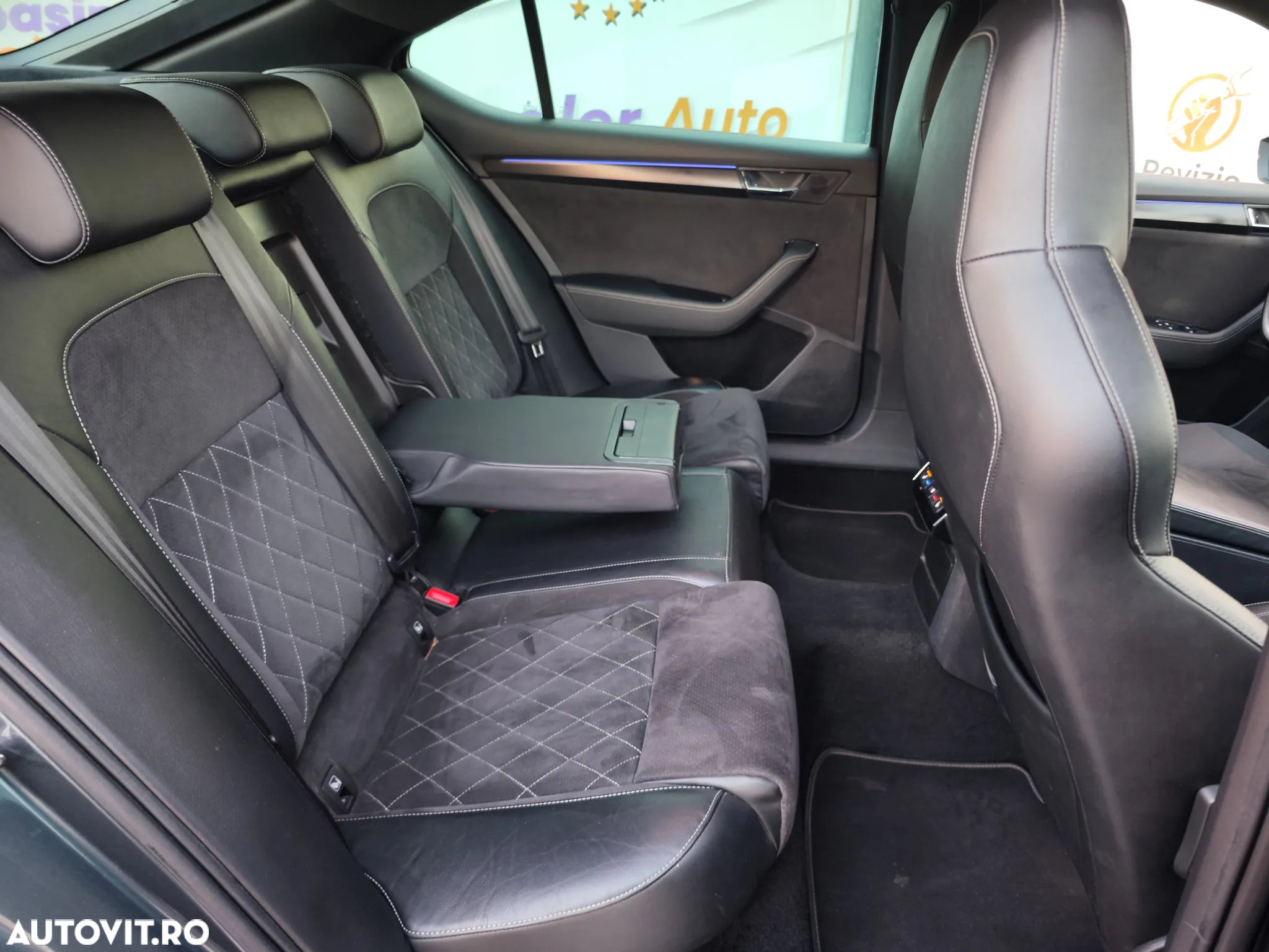 Skoda Superb 2.0 TSI 4X4 DSG Sportline - 26