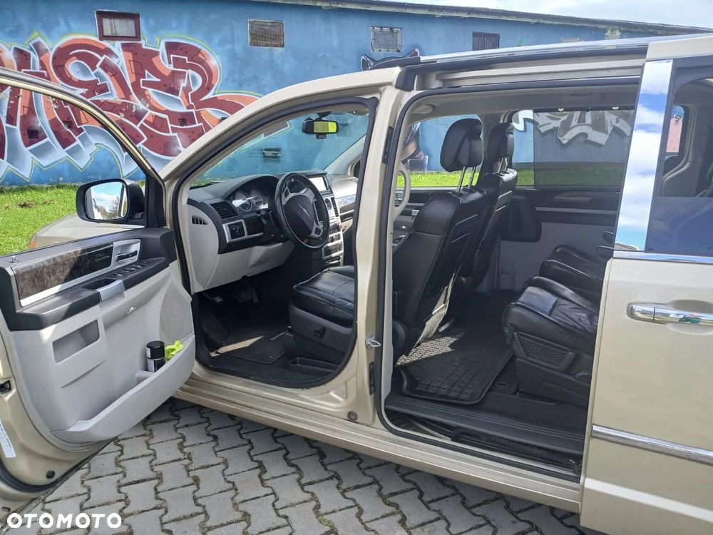 Chrysler Grand Voyager 2.8 CRD Limited - 16