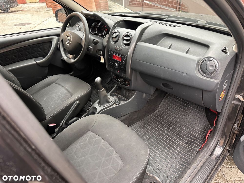 Dacia Duster 1.6 16V 105 4x2 Celebration - 10