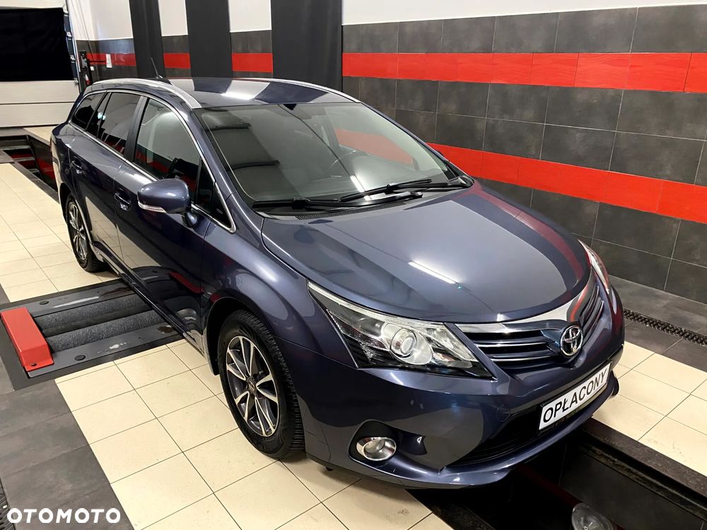 Toyota Avensis Touring Sports 1.8 Executive - 6