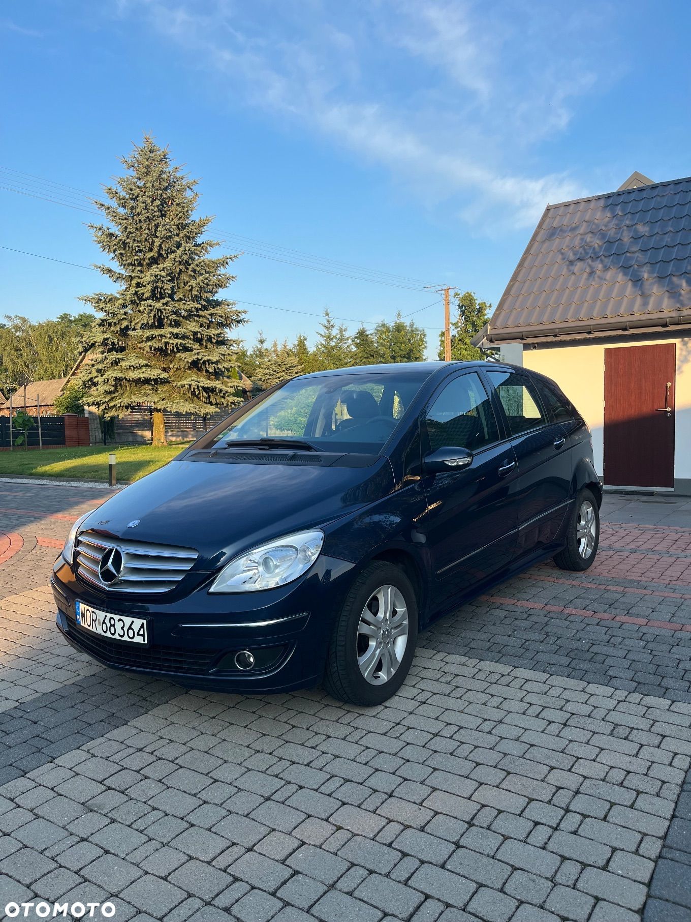 Mercedes-Benz Klasa B 200 - 1