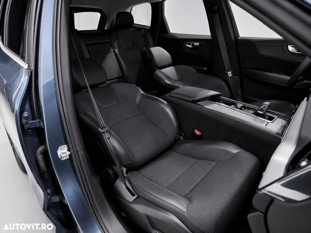 VOLVO XC60 2019 — imagine 9