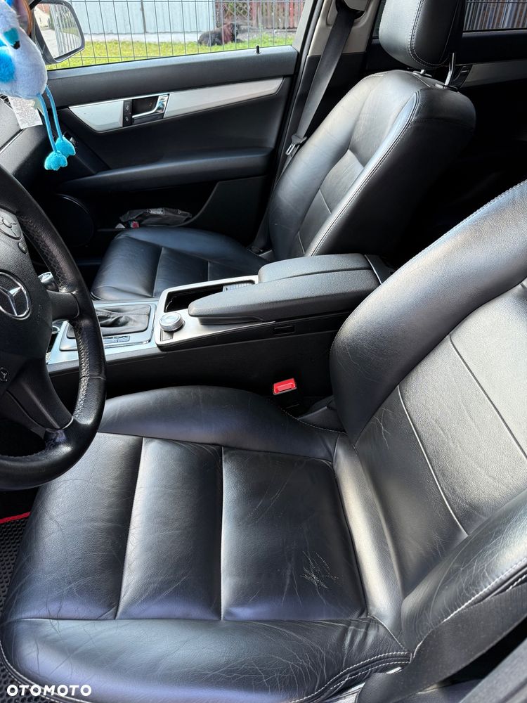 Mercedes-Benz Klasa C 200 CDI DPF Automatik Avantgarde - 14