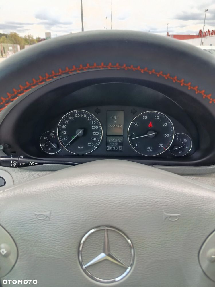 Mercedes-Benz Klasa C 180 Kompressor Automatik Avantgarde - 8