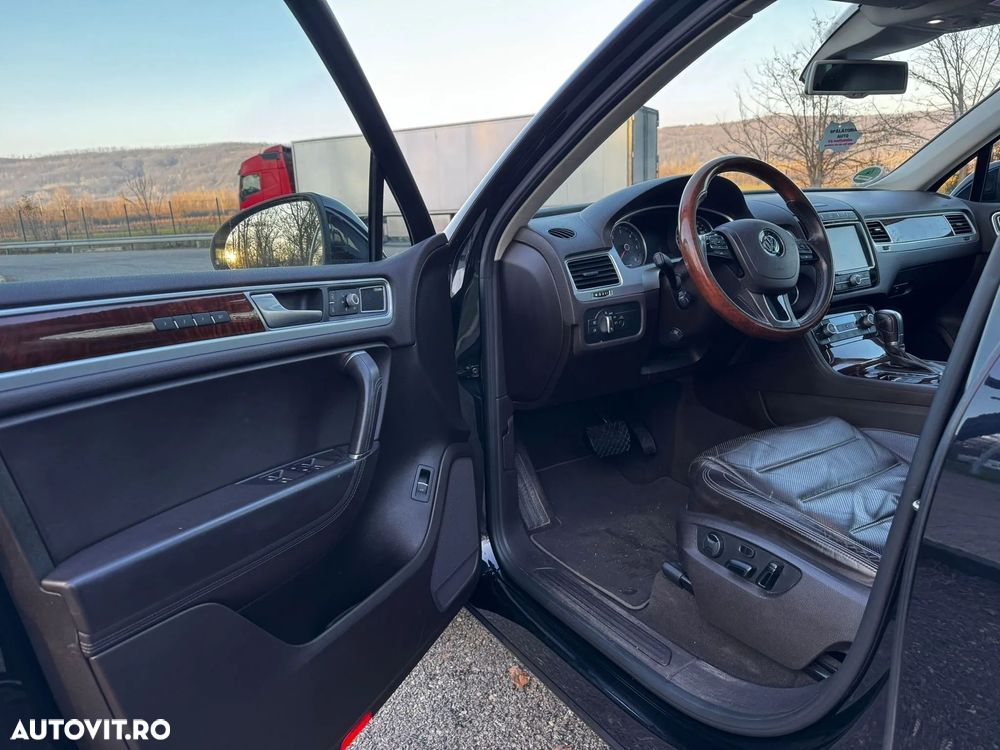 Volkswagen Touareg - 21