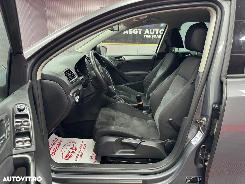 Volkswagen Golf - 10