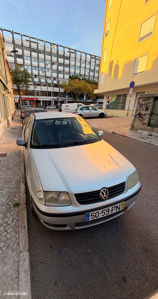 VW Polo 1.0 Conceptline - 2