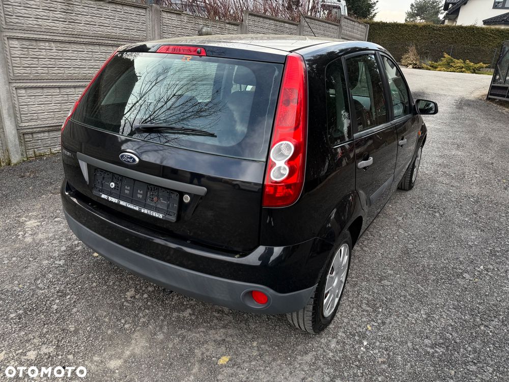 Ford Fiesta 1.3 Trend - 13