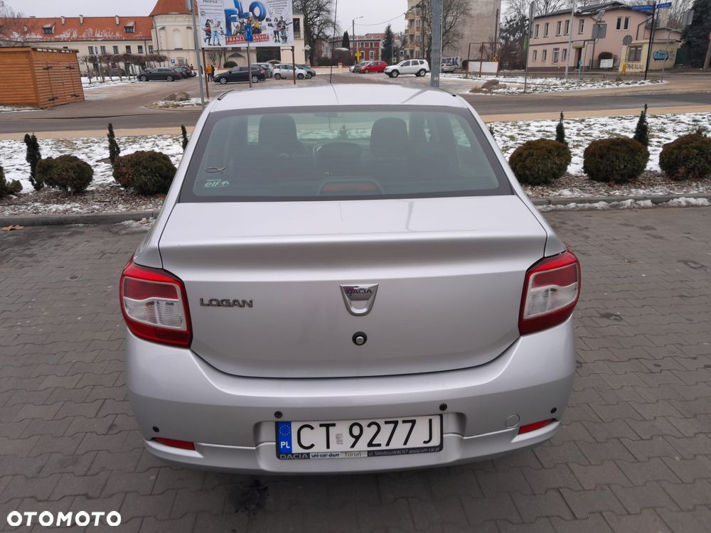 Dacia Logan 1.2 16V Laureate BL - 4